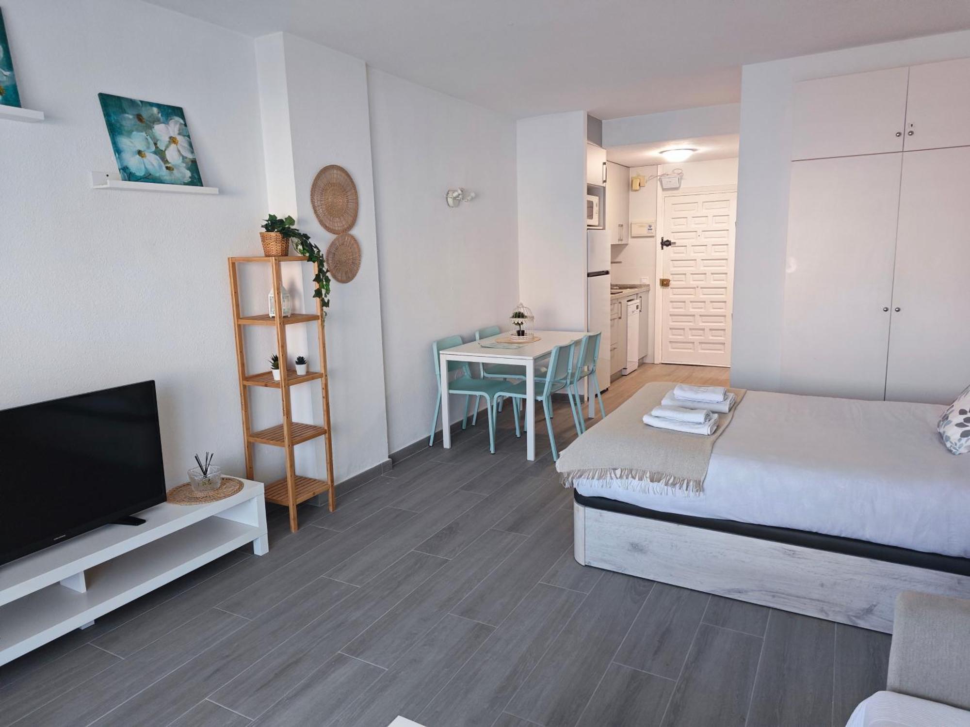 Benalbeach Casa Kito Suite 1ª Línea de playa Benalmádena Exterior foto