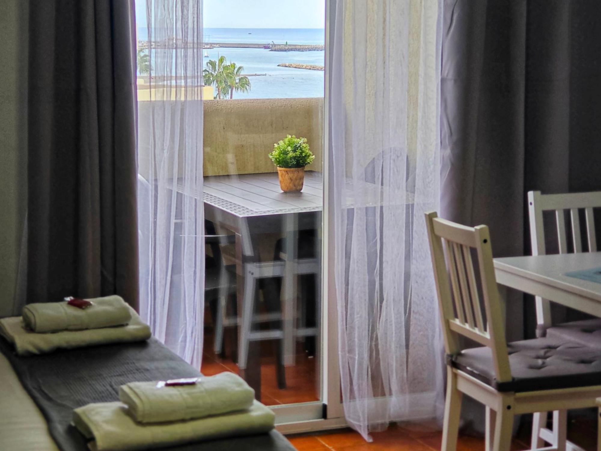 Benalbeach Casa Kito Suite 1ª Línea de playa Benalmádena Habitación foto